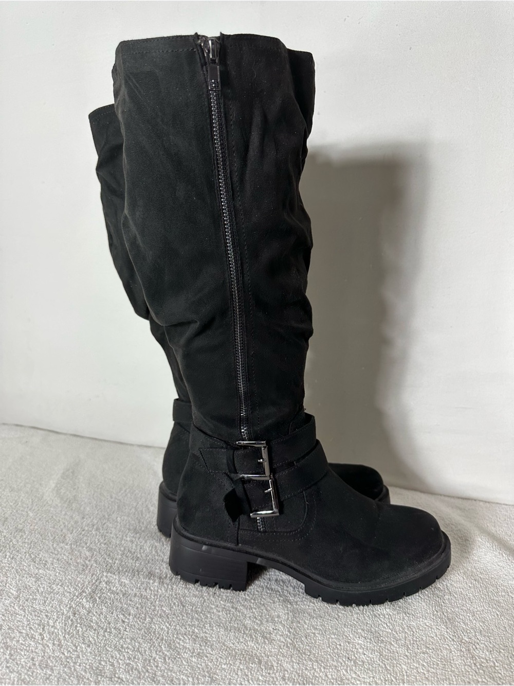 Black Faux Suede Slouchy Knee High Chunky Sole Boots W Buckle Detail Size 6WW